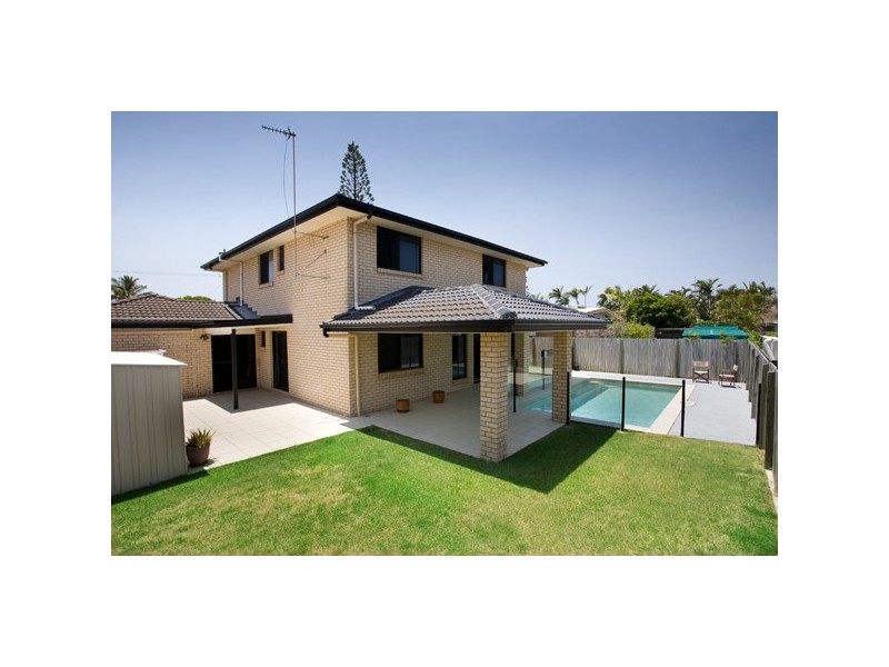 7 Oomoo Street, Buddina QLD 4575