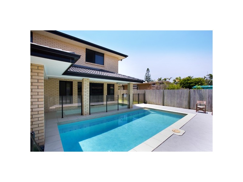 7 Oomoo Street, Buddina QLD 4575