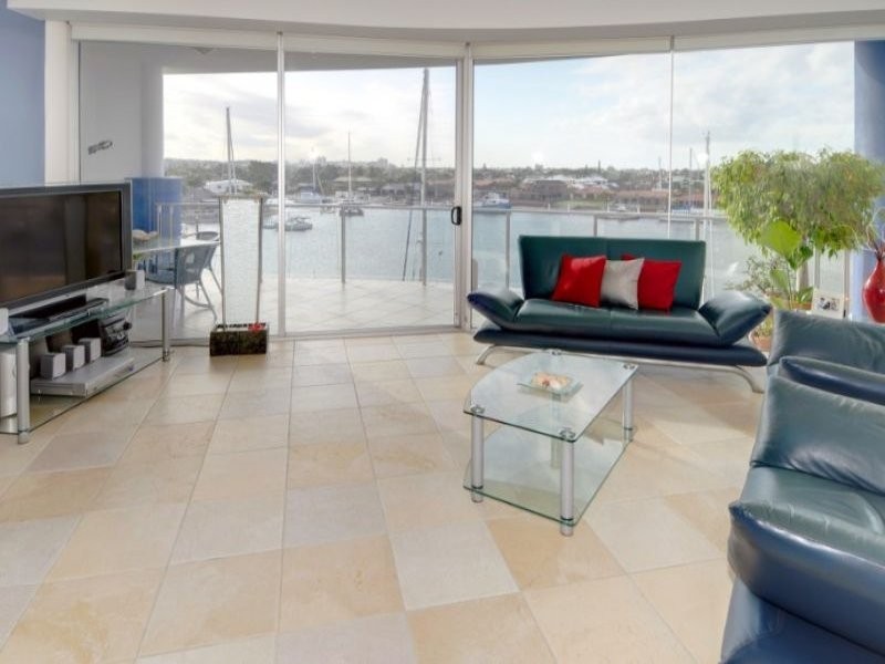 405/13 Nicklin Way, Minyama QLD 4575