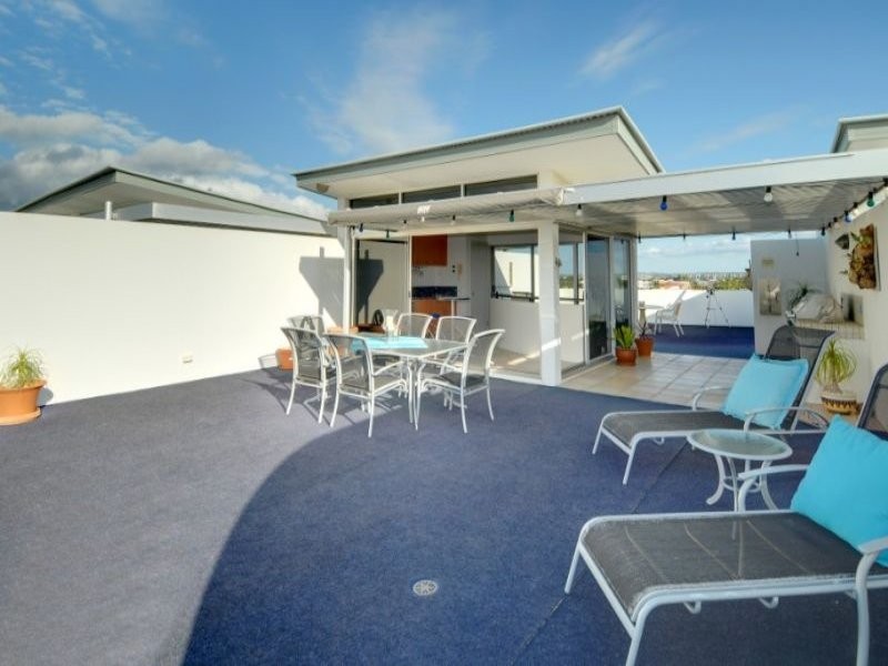 405/13 Nicklin Way, Minyama QLD 4575