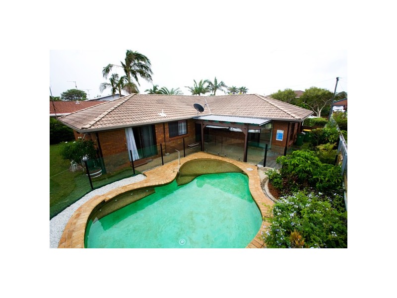 14 Kunari Street, Buddina QLD 4575