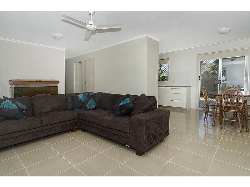 1 Coorabin Street, Warana QLD 4575