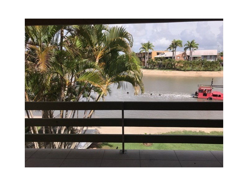 3/9 Barooga Crescent, Mooloolaba QLD 4557