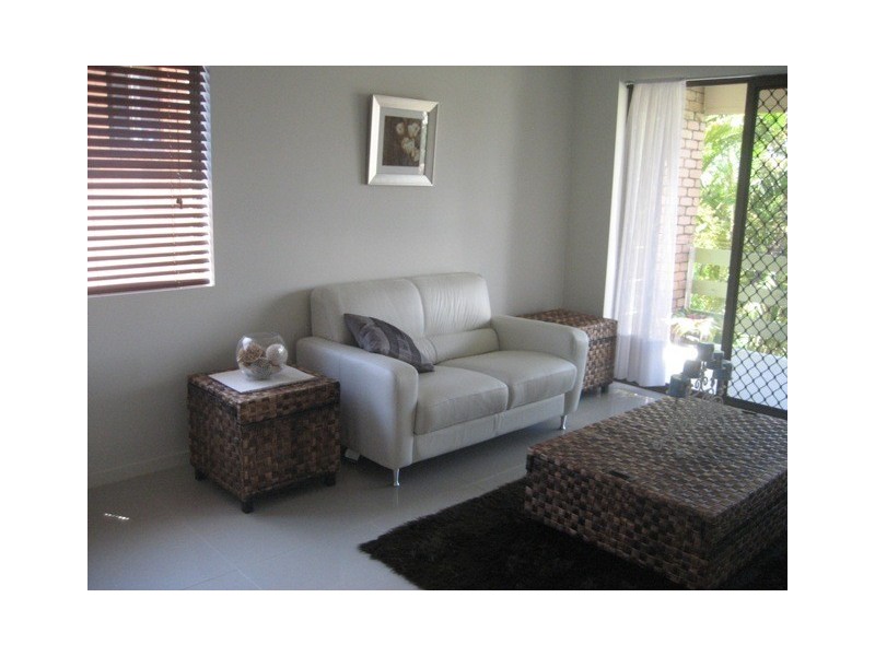 3/9 Barooga Crescent, Mooloolaba QLD 4557