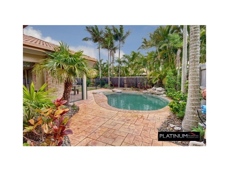 4 Seafarer Court, Bokarina QLD 4575