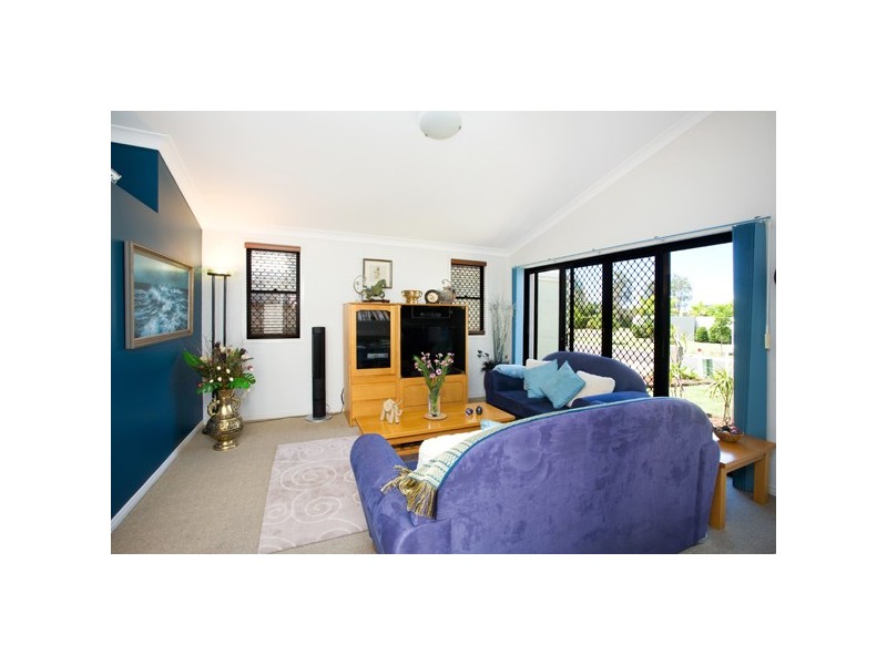 4 Abaco Street, Kawana Island QLD 4575