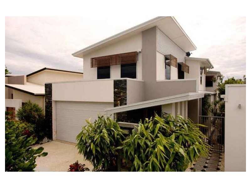 12 Castaway Court, Kawana Island QLD 4575