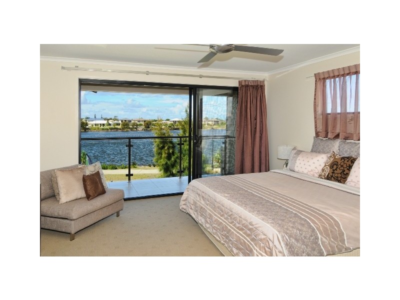 20 Tomkins Esp, Birtinya QLD 4575