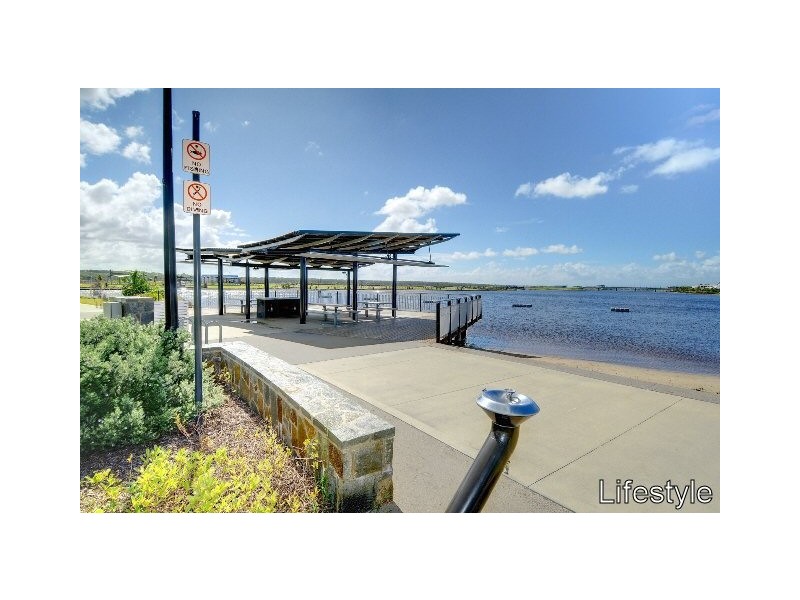 20 Tomkins Esp, Birtinya QLD 4575