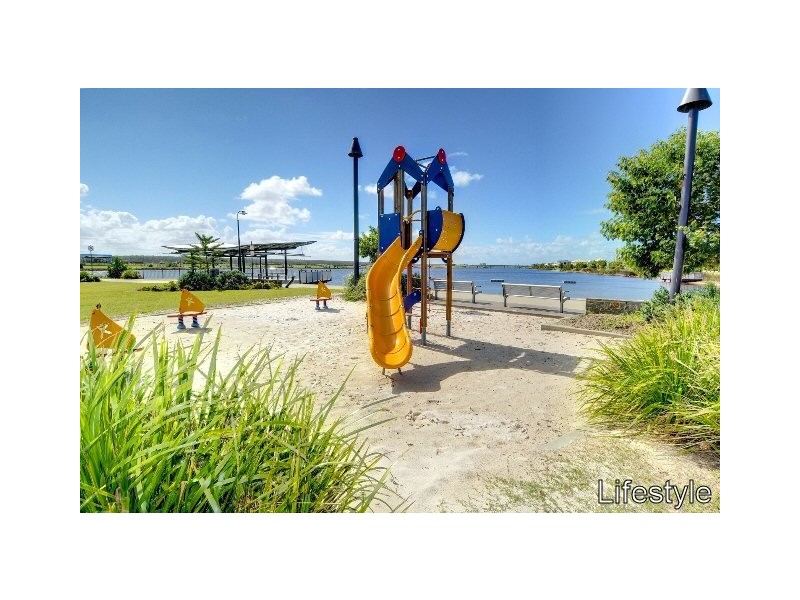 20 Tomkins Esp, Birtinya QLD 4575