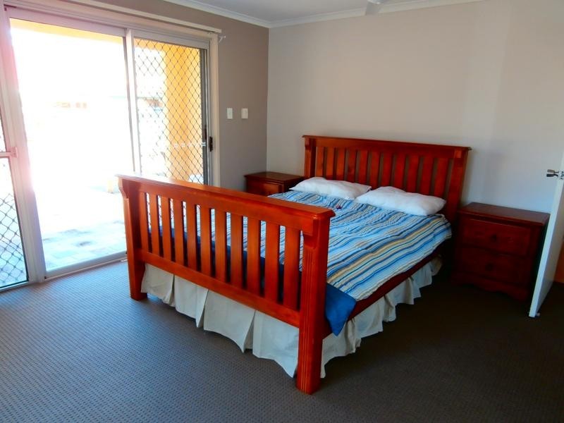 Warana QLD 4575