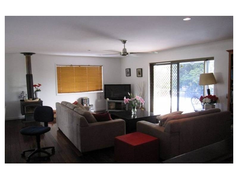 Warana QLD 4575