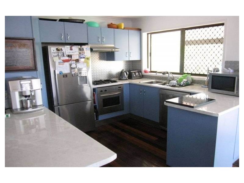 Warana QLD 4575
