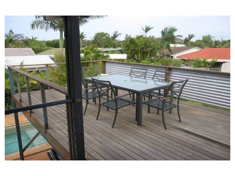 Warana QLD 4575