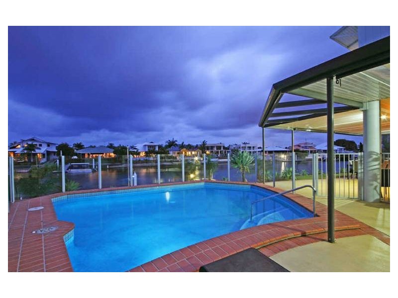 74 Chelsea Cresent, Minyama QLD 4575