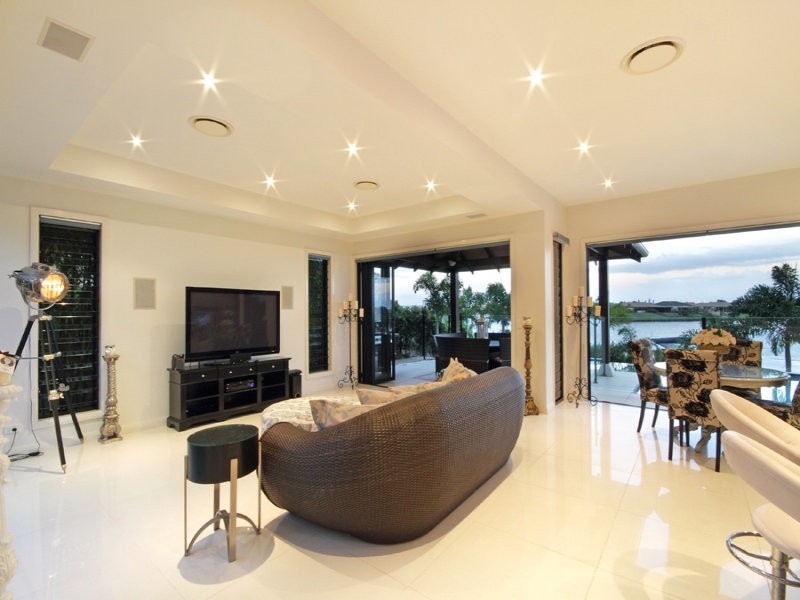 9 Majorca Place, Kawana Island QLD 4575