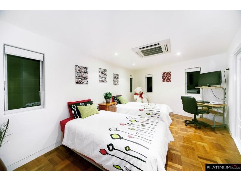 3 Oak Court, Minyama QLD 4575