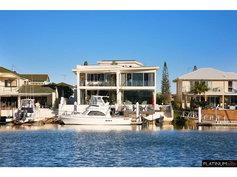 3 Oak Court, Minyama QLD 4575