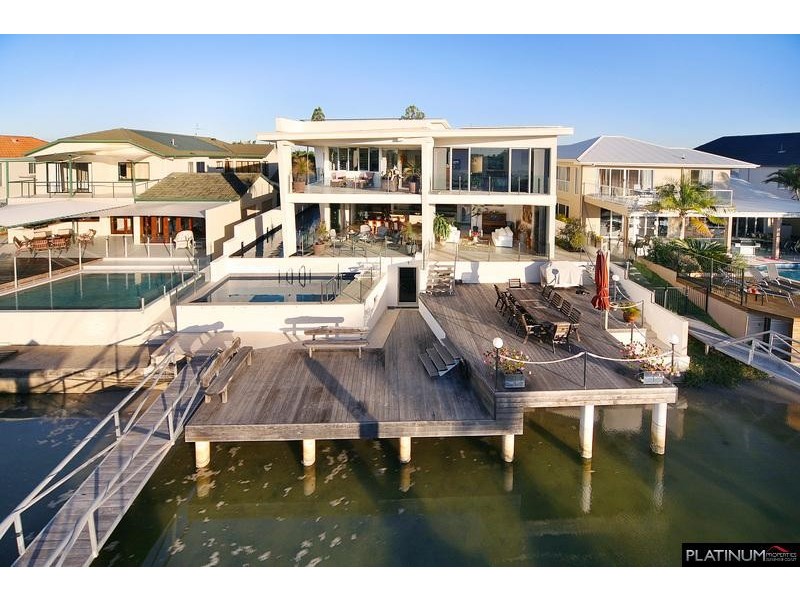 3 Oak Court, Minyama QLD 4575