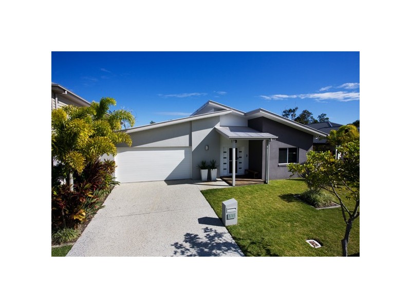 130 Grand Pde, Kawana Island QLD 4575