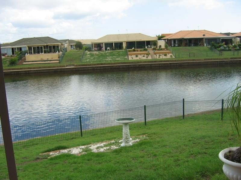 157/2 Melody Court, Warana QLD 4575