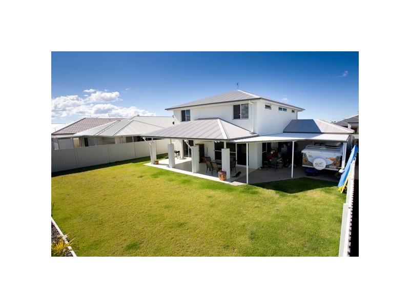 4 Reef Court, Birtinya QLD 4575