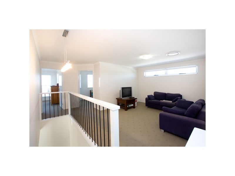 4 Reef Court, Birtinya QLD 4575