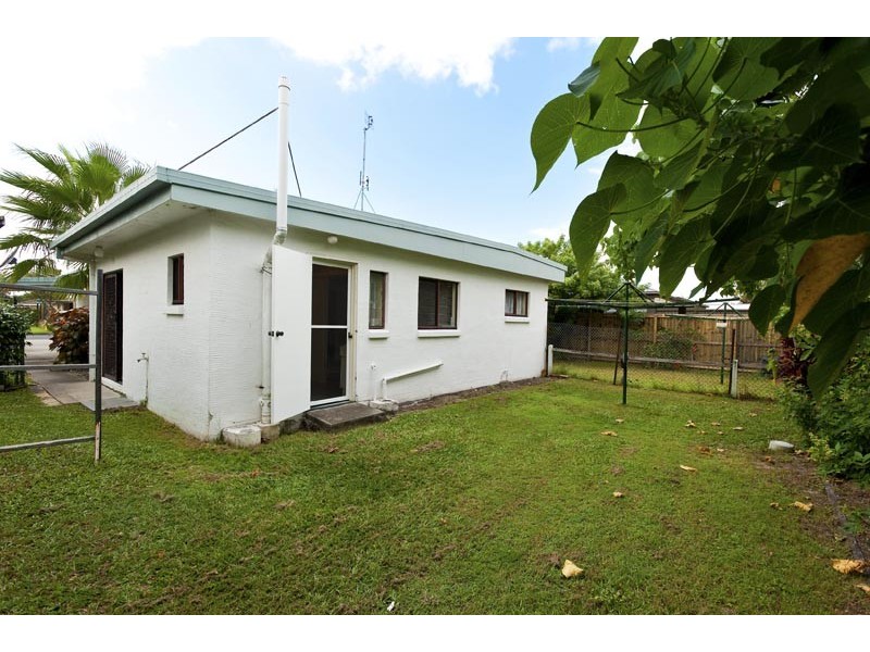 2/22 Balyata Crescent, Warana QLD 4575