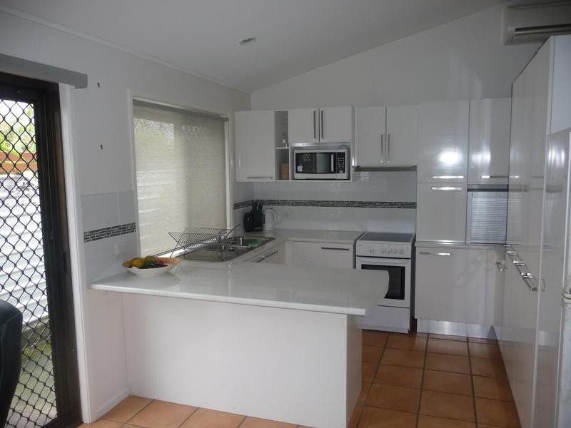 67 Nicklin Way, Warana QLD 4575