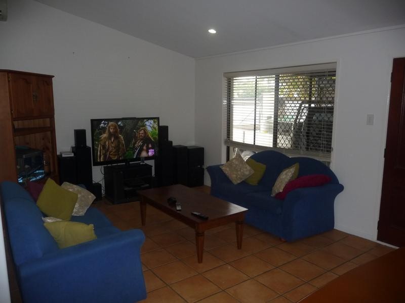 67 Nicklin Way, Warana QLD 4575