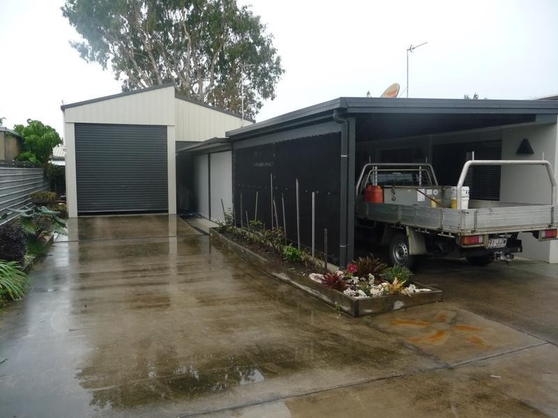 67 Nicklin Way, Warana QLD 4575