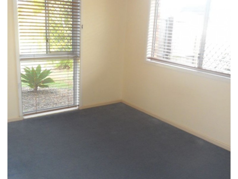 31 Ilaroo Crescent, Warana QLD 4575