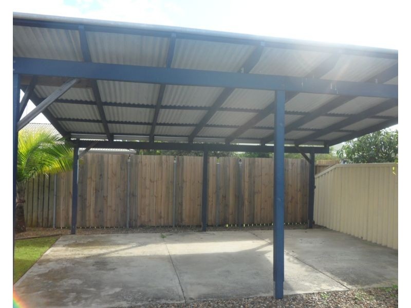 31 Ilaroo Crescent, Warana QLD 4575