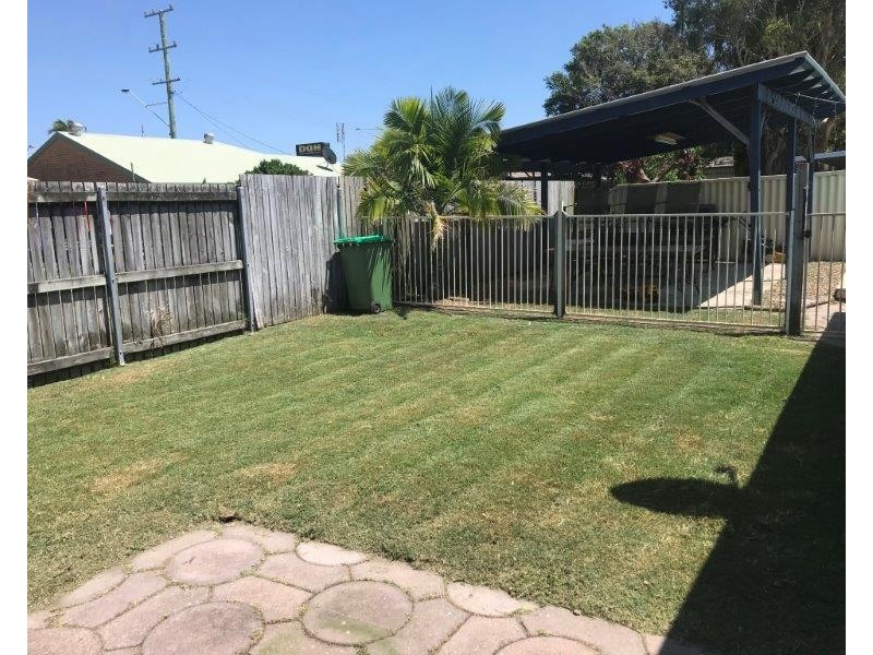 31 Ilaroo Crescent, Warana QLD 4575