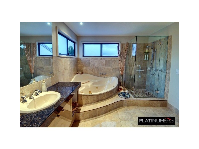 45 Mooloolah Drive, Minyama QLD 4575