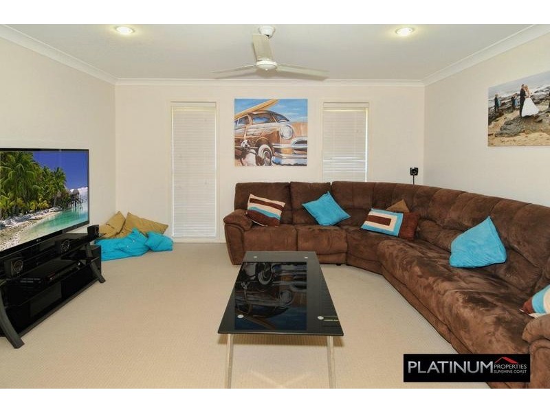 9 Kurrajong Crescent, Meridan Plains QLD 4551