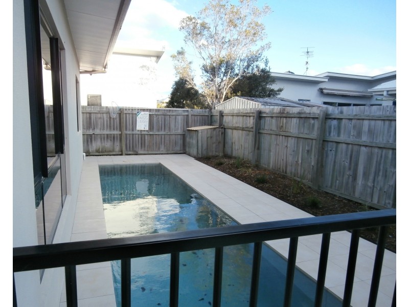 3 Komodo Court, Kawana Island QLD 4575