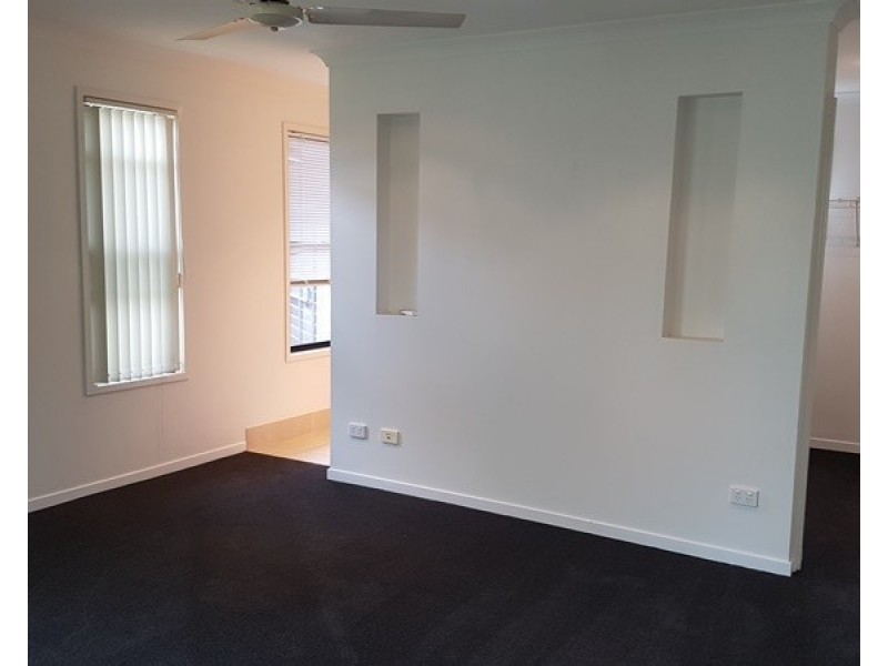 3 Komodo Court, Kawana Island QLD 4575