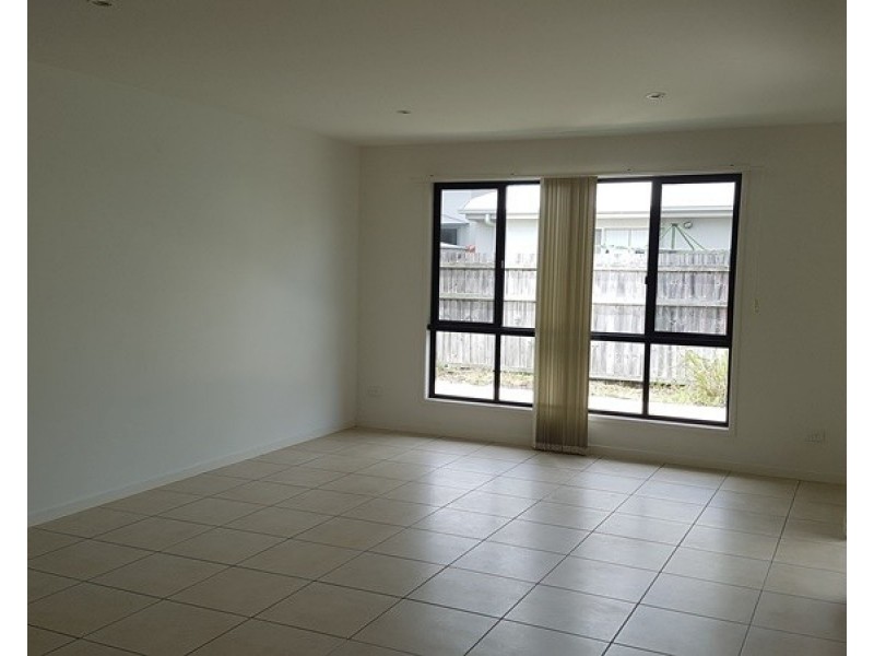 3 Komodo Court, Kawana Island QLD 4575