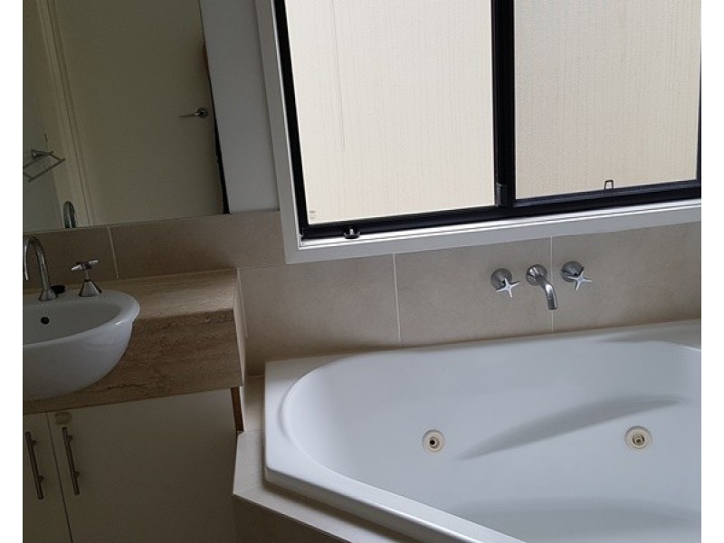 3 Komodo Court, Kawana Island QLD 4575