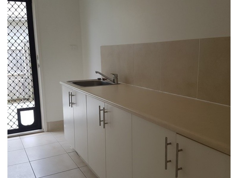 3 Komodo Court, Kawana Island QLD 4575