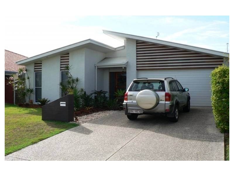 6 Margarita Court, Kawana Island QLD 4575