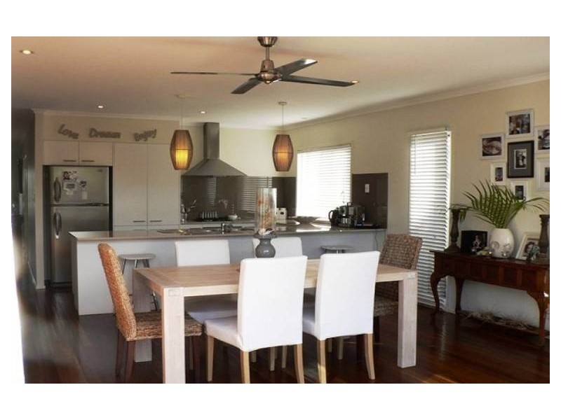 6 Margarita Court, Kawana Island QLD 4575