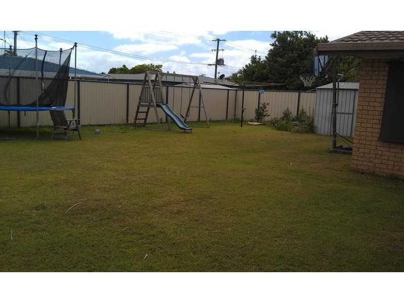 21 Bandaroo Street, Warana QLD 4575