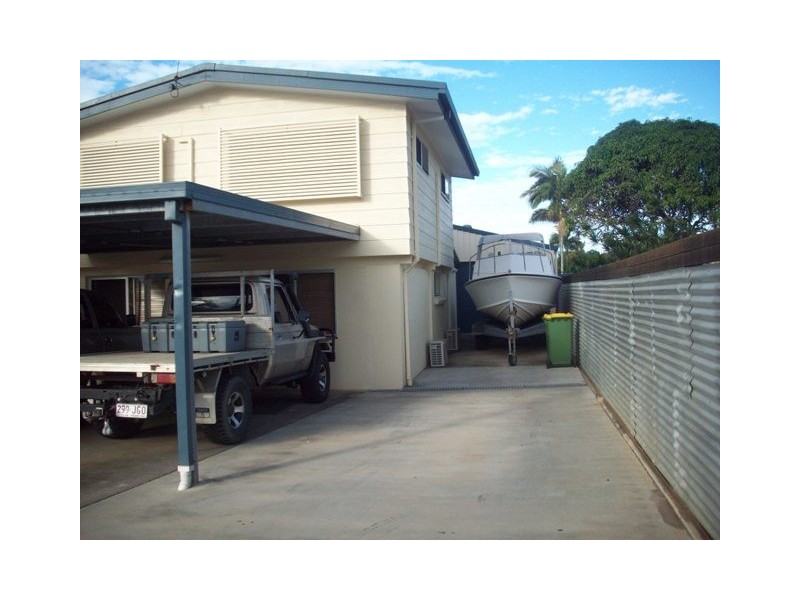 69 Nicklin Way, Warana QLD 4575