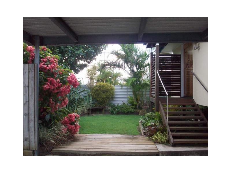 69 Nicklin Way, Warana QLD 4575