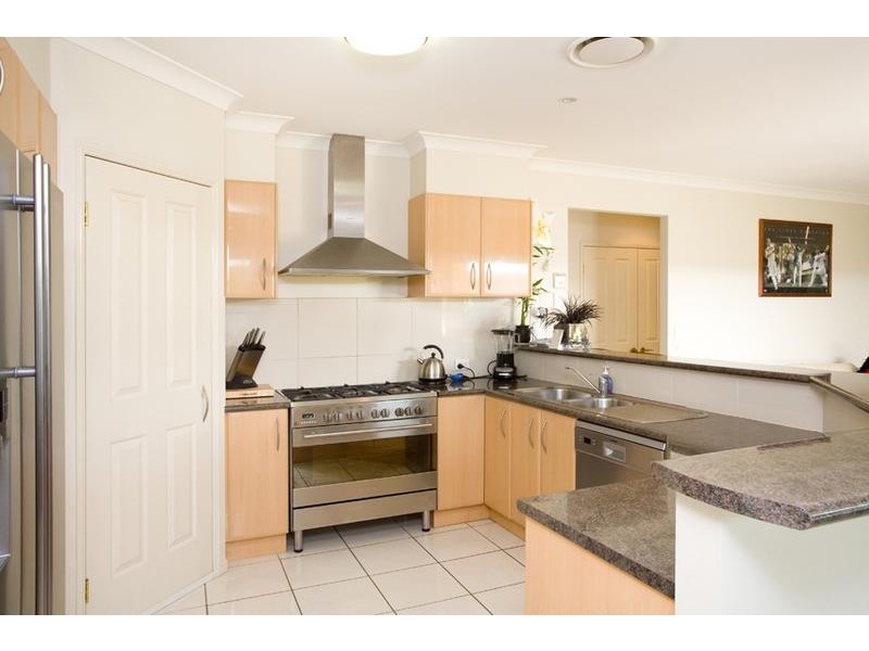 20 Fitzroy Court, Kawana Island QLD 4575