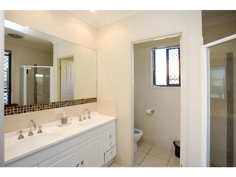 20 Fitzroy Court, Kawana Island QLD 4575