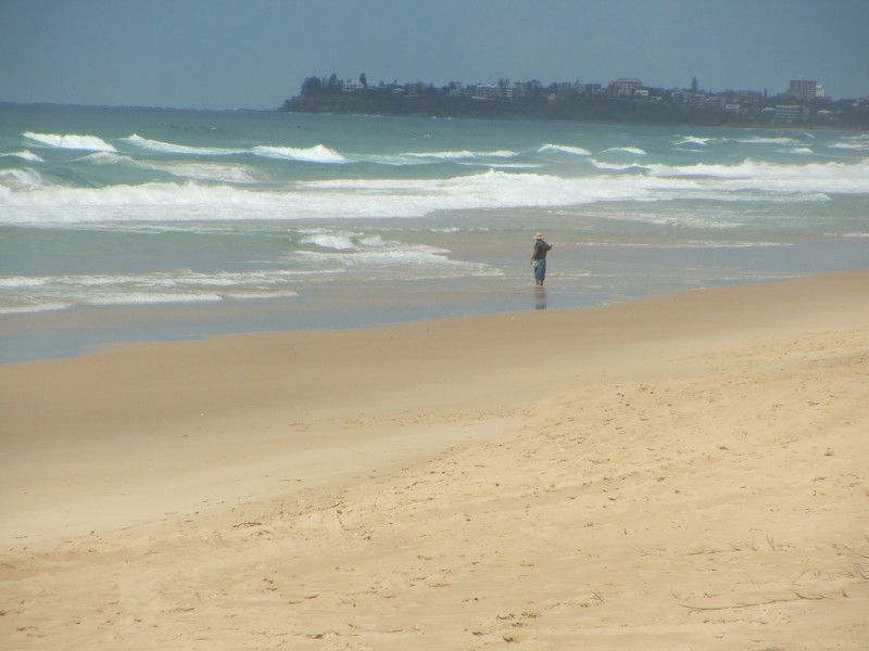 4 Bluebird Parade, Warana QLD 4575