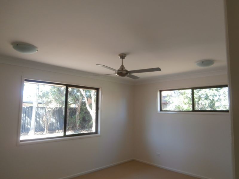 4 Bluebird Parade, Warana QLD 4575